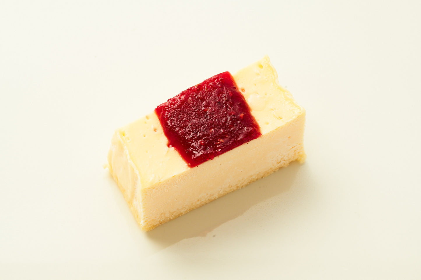 木苺の濃厚すぎるチーズケーキ