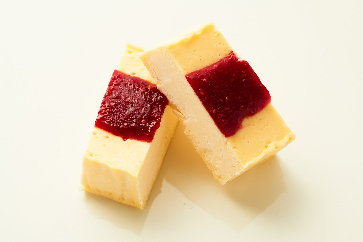 木苺の濃厚すぎるチーズケーキ